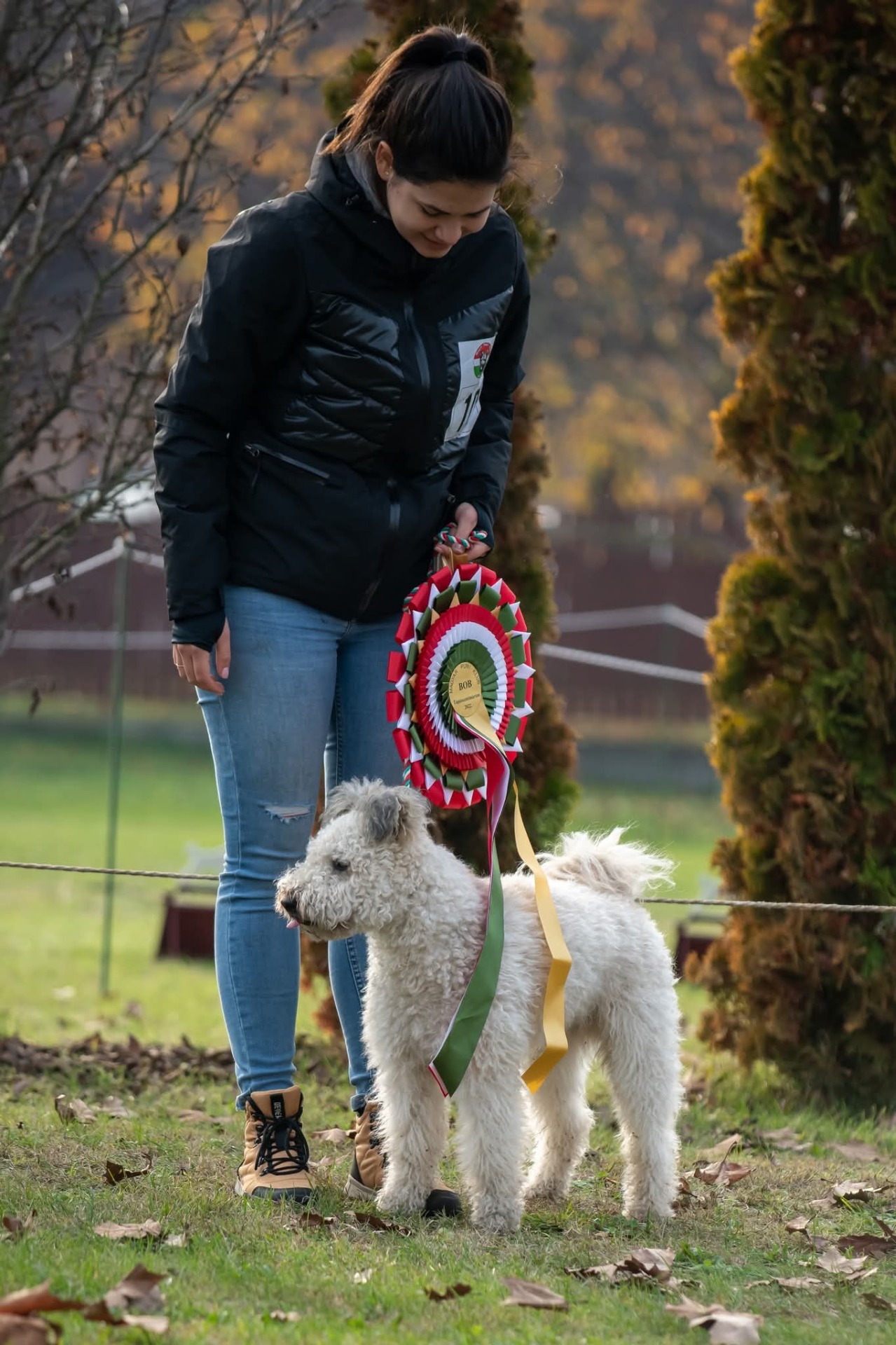Csúnyatelepi Csuhaj, Hungária Champion , tul: Kővári Zsófia 